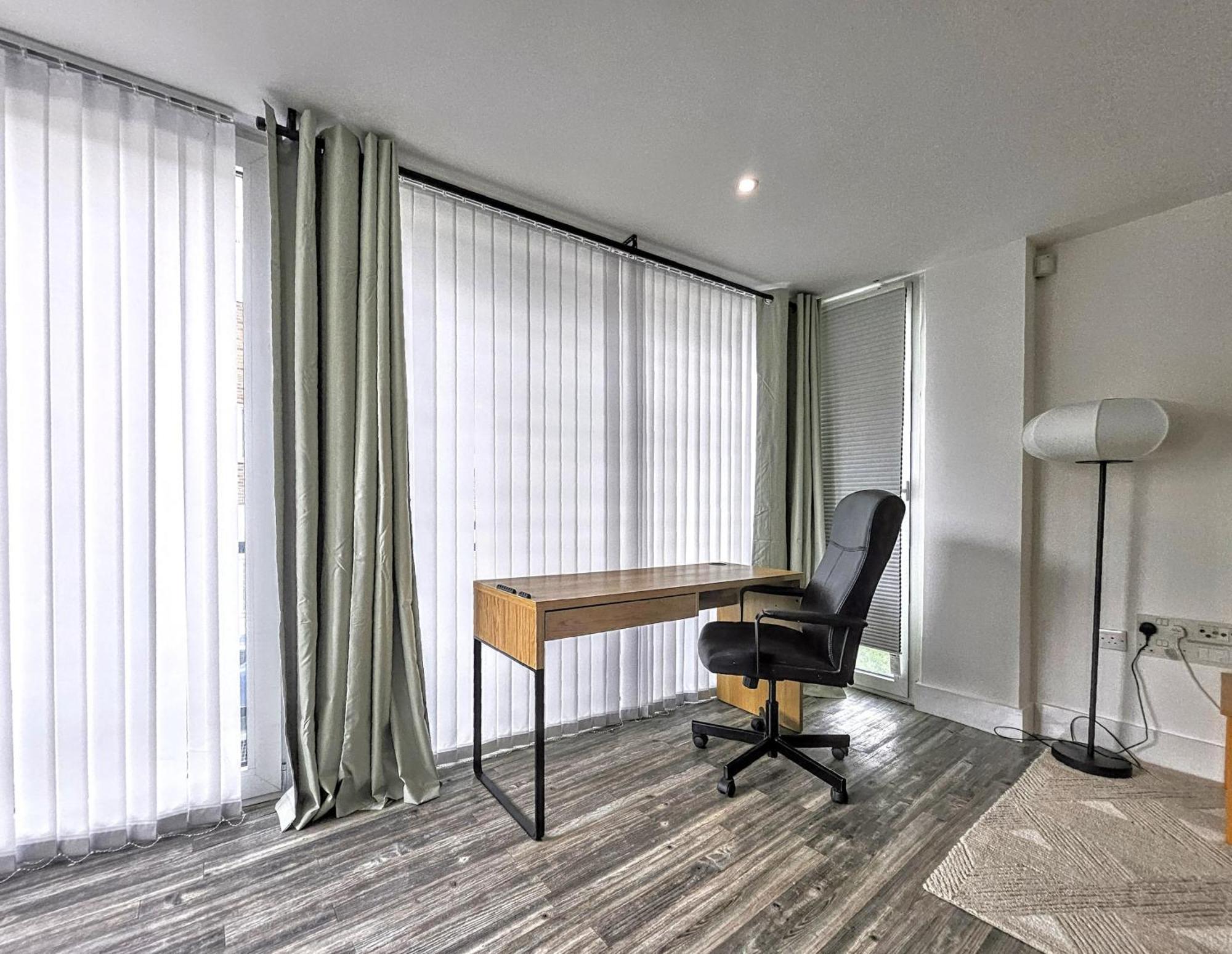 City Waterside, Old Street, Angel, Entire Private Apartment London Eksteriør bilde